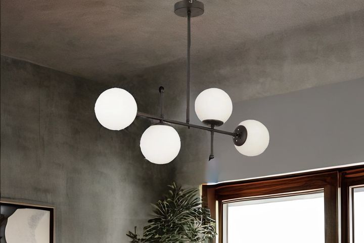 Apliqa Gael Vier Kroonluchter, Zwart