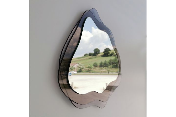 Layered Wave Spiegel