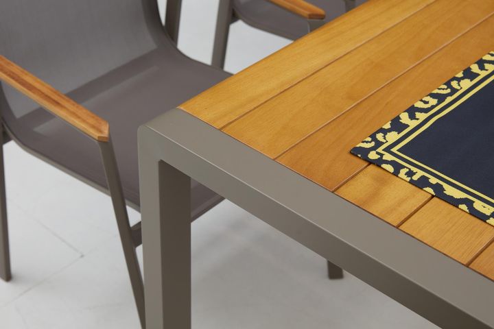 Daisy Tuinset, 6 Zits, Cappicino