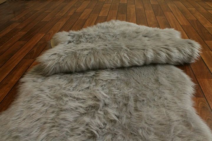 Marne Sheepskin Rug, 70 x 200 cm, Grey
