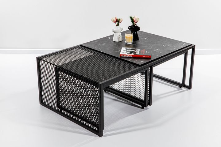 Valencia Salontafelset, Zwart