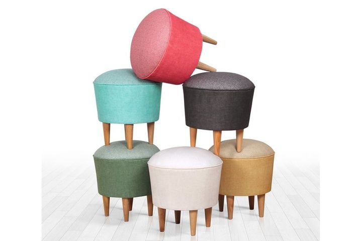 Sandy Poef met Houten Poten, Creme