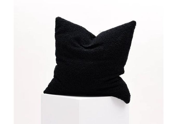 Teddy Kussen , Zwart