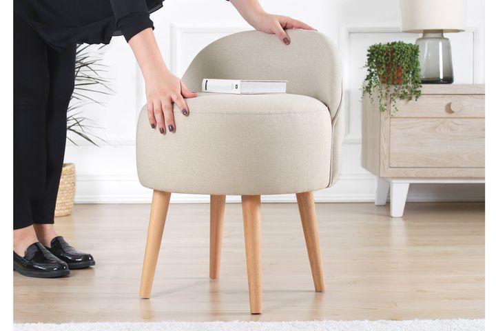 Corville Poef, Creme