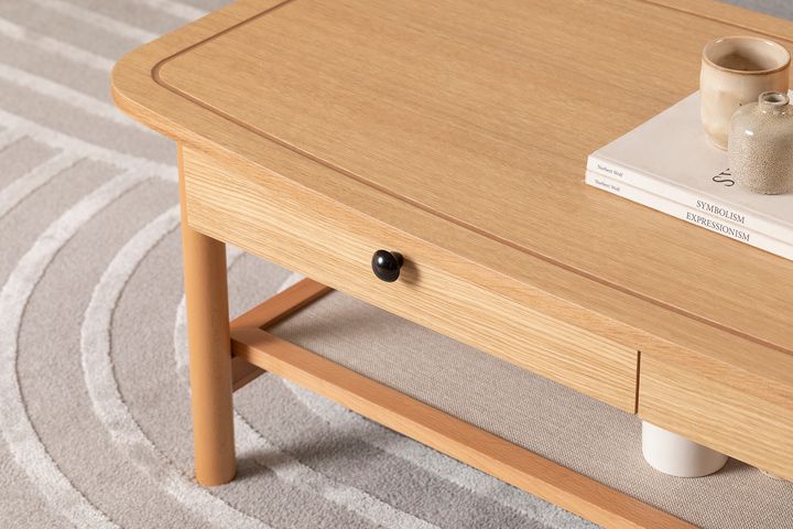 Daisy Salontafel