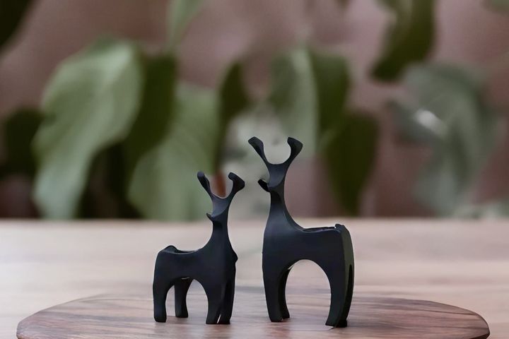 Kubieke Hertenkaarshouder, Zwart