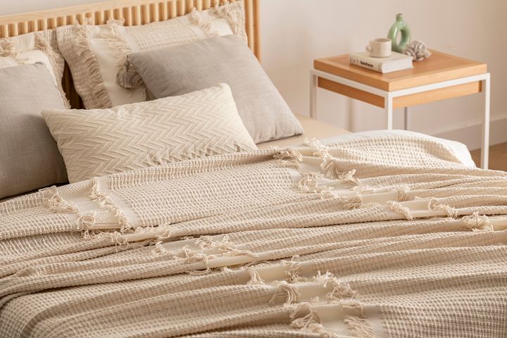 Luna Chanda Bedovertrek, Dubbel