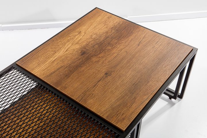 Valencia Salontafelset, Walnoot