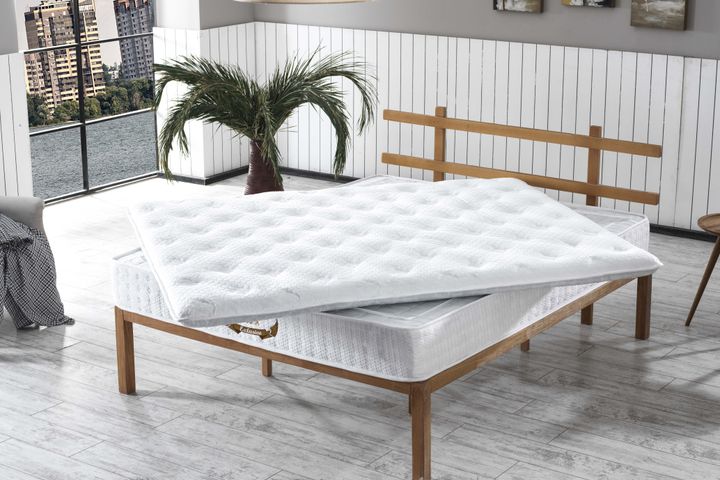 Bedcraft Pascha Exclusieve Volledige Orthapedische Veer Tweepersoonsmatras Met Ritspad, 180X200