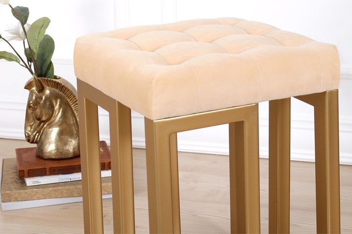Portia Poef, Creme
