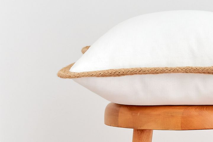 Roussilon Cushion Cover, 50 x 50 cm, White & Beige