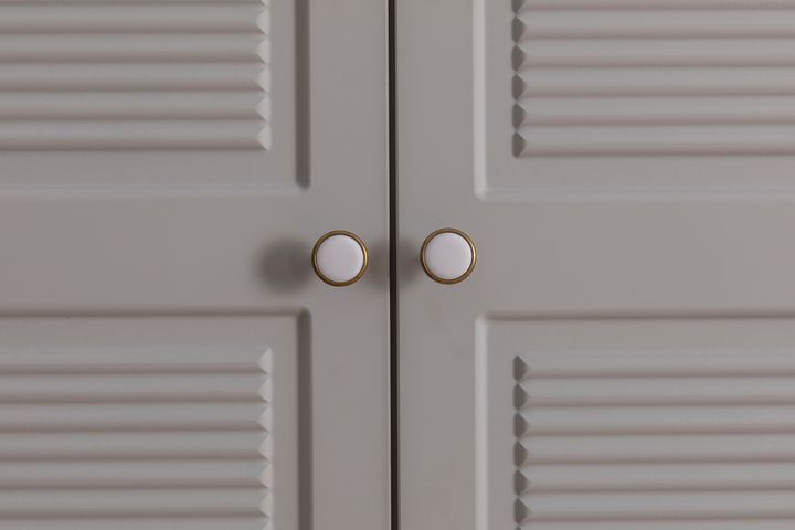 Luna Nox, Kastdeur, Louvre