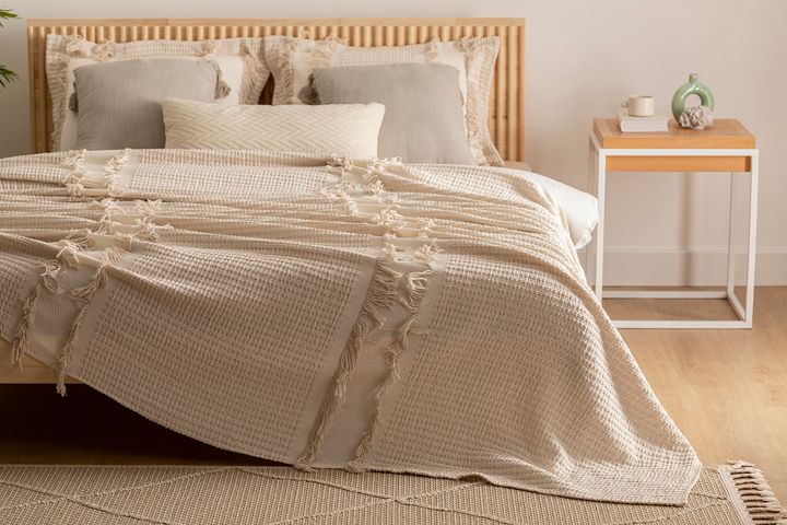 Luna Chanda Bedovertrek, Dubbel