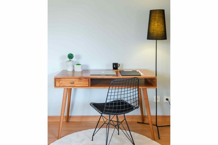 Bell Working Desk, Light Wood