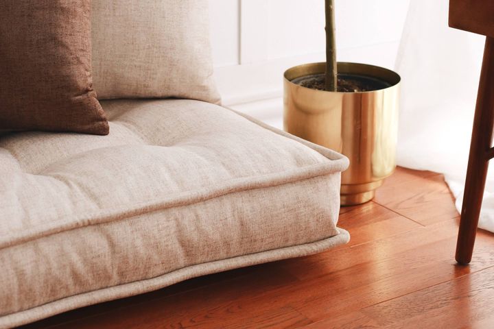 Junia Valerius Vloerkussen, Creme