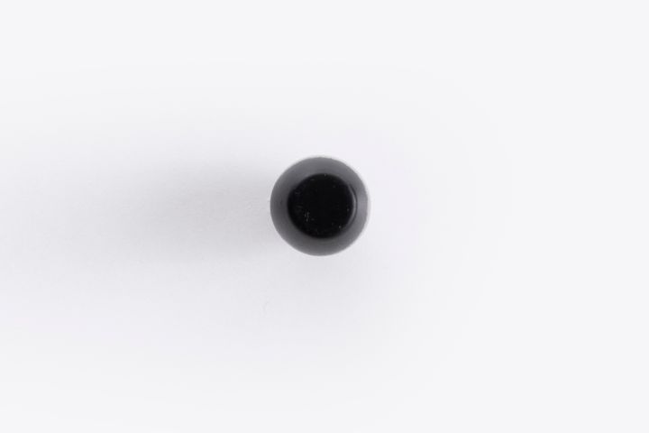 Luna Nox, Kogelhandgreep, Zwart