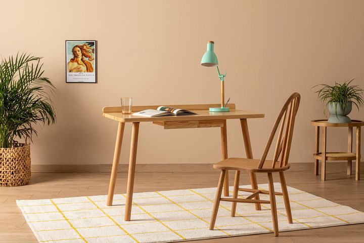 Novak Schreibtisch aus Holz, Naturfarbe