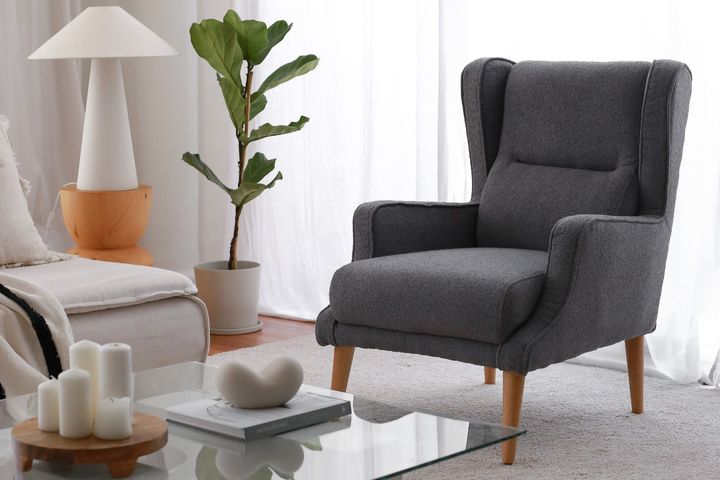 Junia Klam Oorfauteuil, Rookgrijs