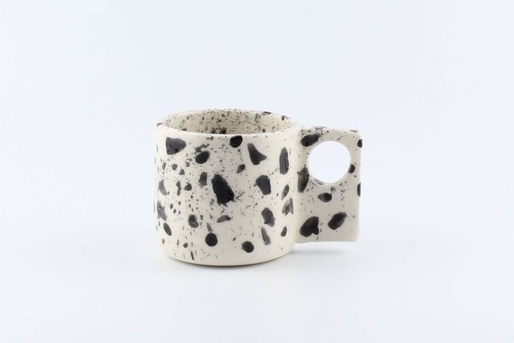 Musmeus Raes Ceramic Mug, White & Black | Vivense London