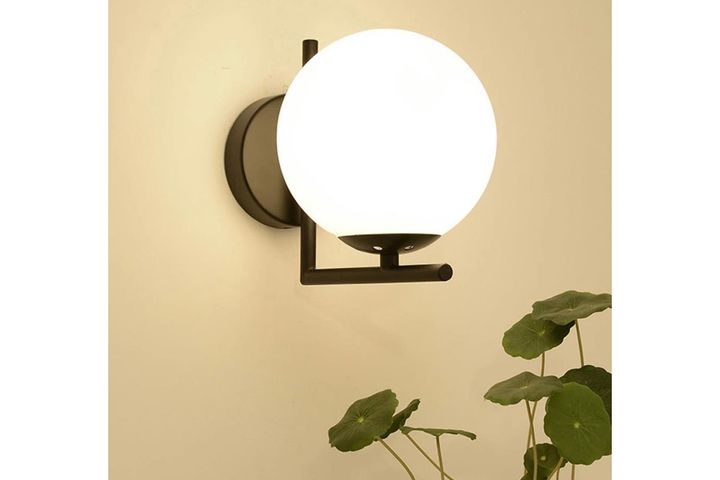 Boris Wandlamp, Zwart