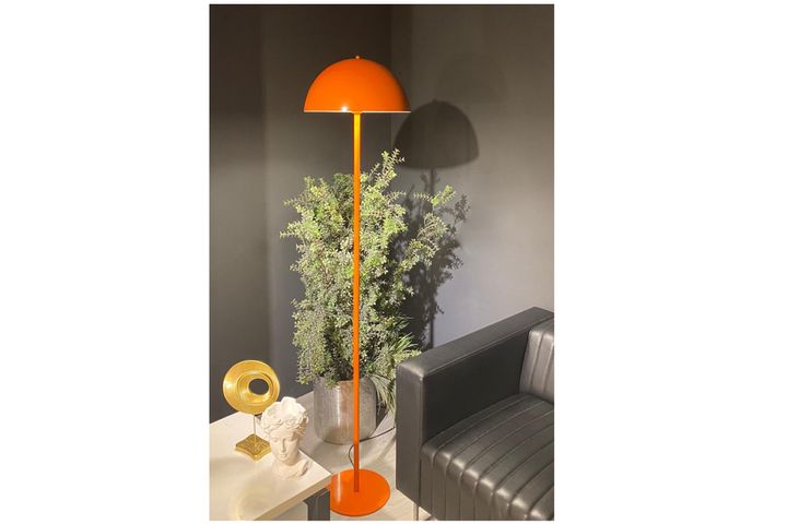 Bellezza Moderne Stehlampe aus Metall, Orange