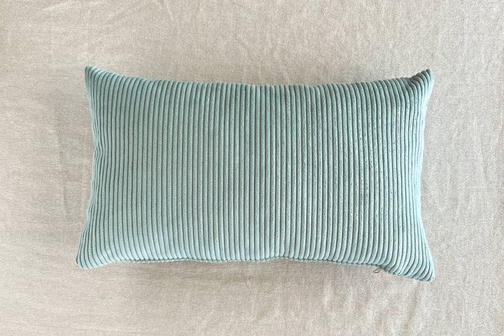 Joan Kussen, Blauw