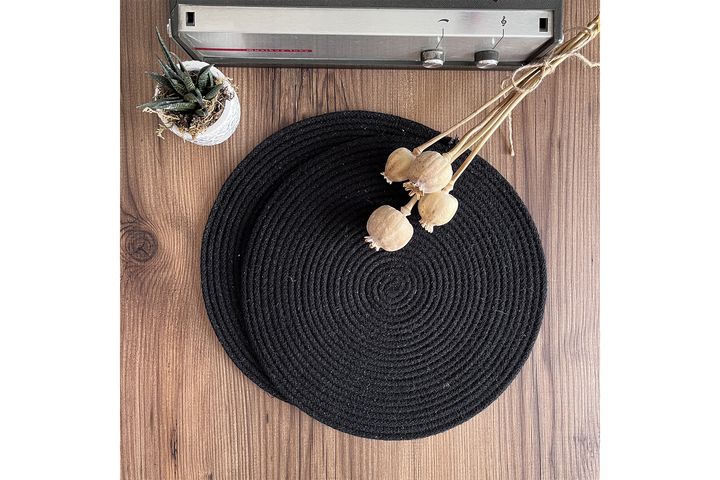 Jappe Zesdelige Rieten Onderbord, Zwart