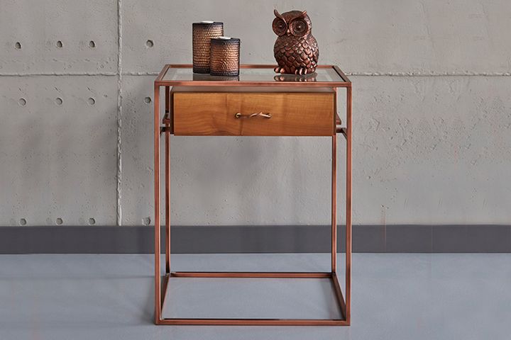 Eta Consoletafel, Walnoot