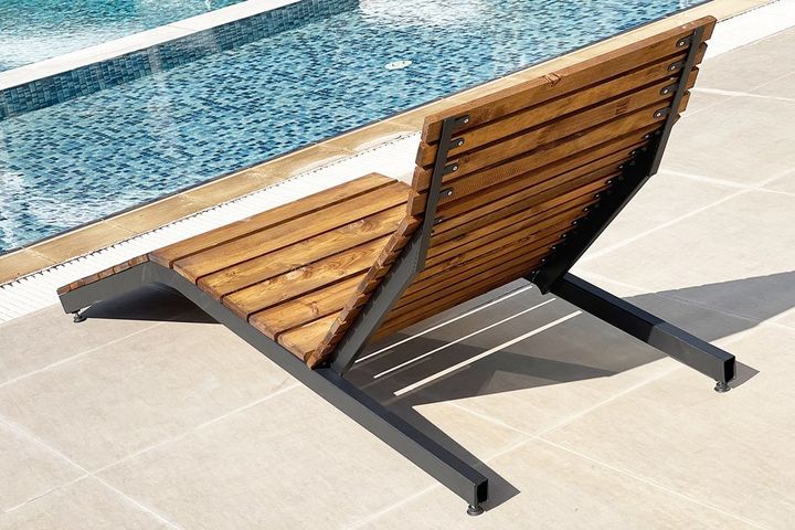 Regno Wooden Reclining Chaise Lounge Chair