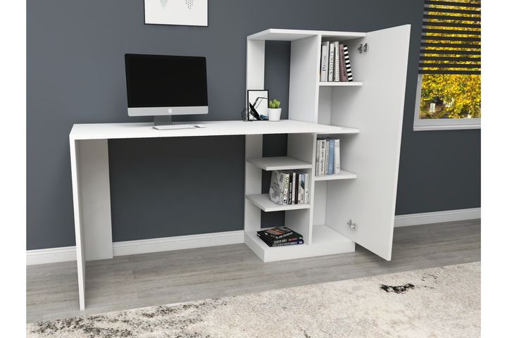 Arnetti Rishiri Bureau, Wit