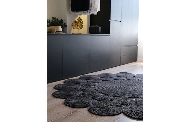 Liliana Round Woven Rug, 100 x 100 cm, Black