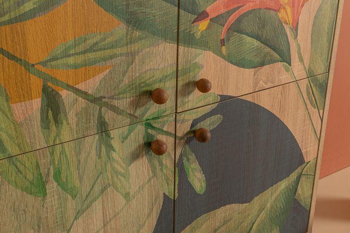 Saka Multifunctionele Kast met Houten Poten