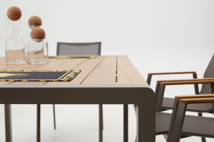 Daisy Tuinset, 8 Zits, Cappicino