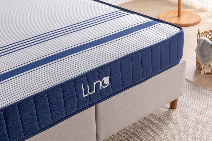 Luna Notte Plus Matras, 140x190 cm