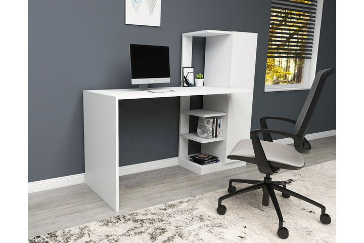 Arnetti Rishiri Bureau, Wit