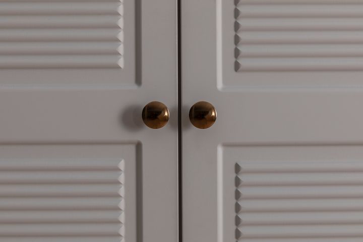 Luna Nox, Kastdeur, Louvre