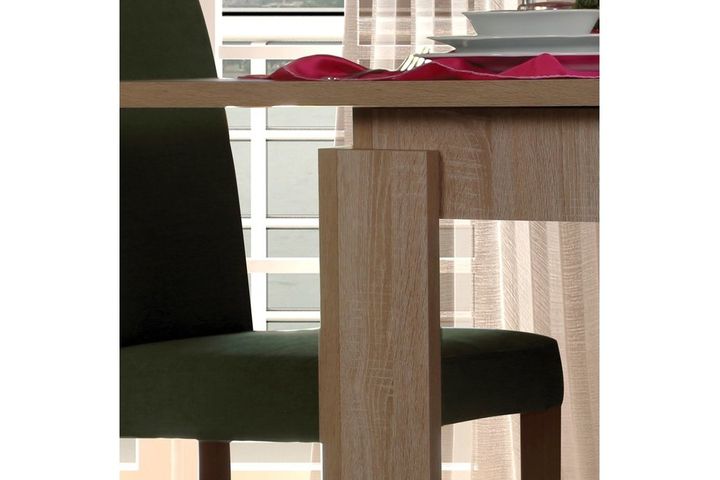 Huqqa 4-6 Seat Extendable Dining Table, Oak