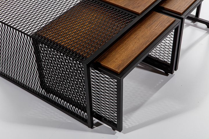 Valencia Salontafelset, Walnoot