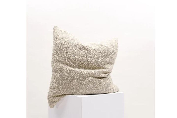 Teddy Kussen, Wit