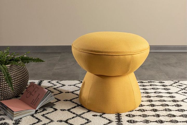 Button Poef, Geel