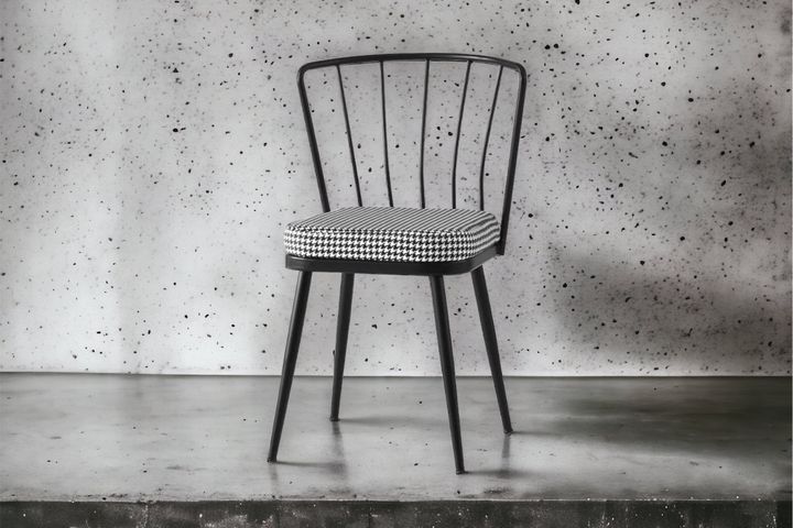 Moon Stoel, Houndstooth, Zwart