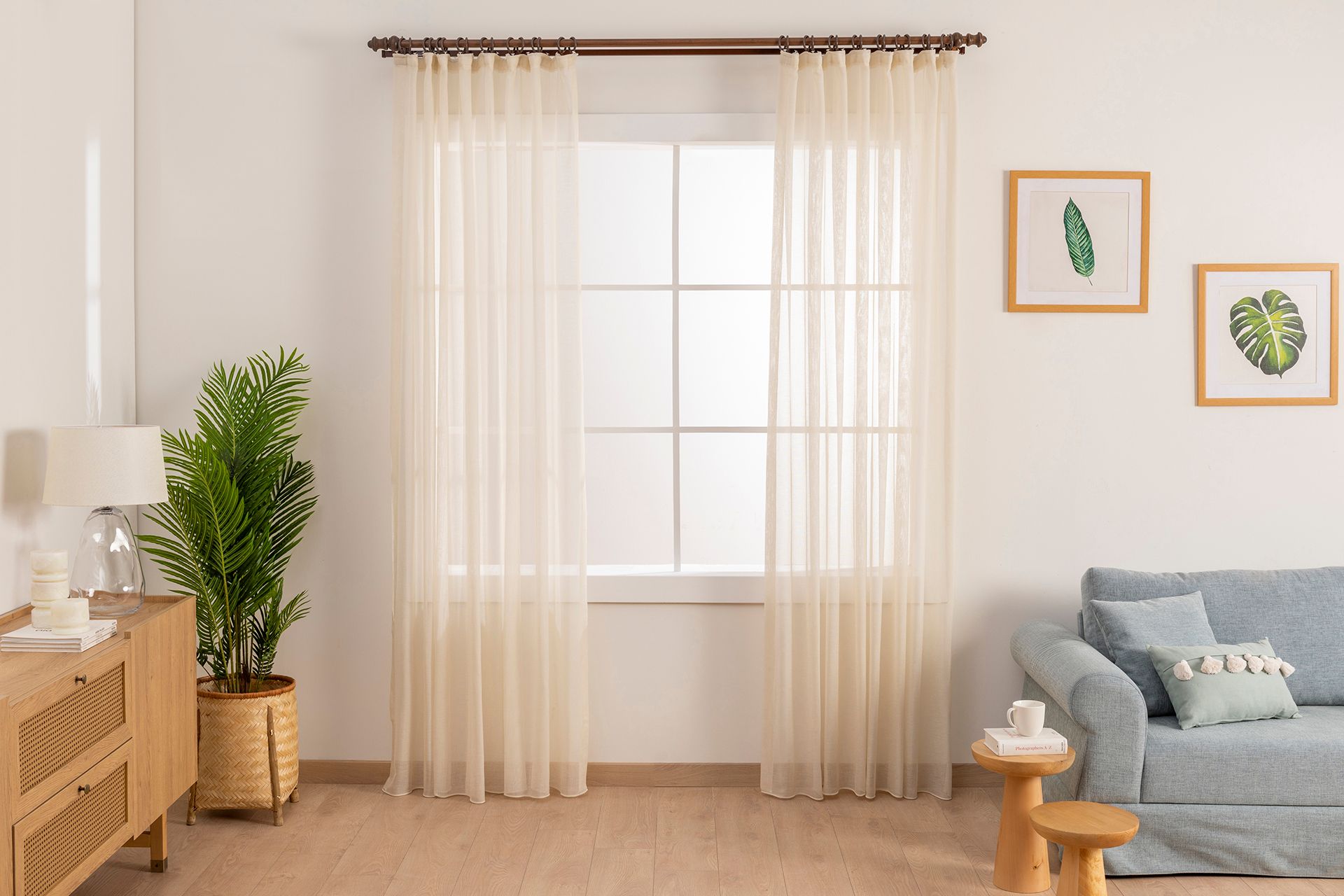 Gyerekfüggöny 300 x 260 cm, virágmintás, rojtokkal, tarka Gyerekfüggöny 300 x 260 cm, virágmintás, rojtokkal, tarka